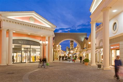 outlet noventa di piave negozio prada|noventa di piave designer outlet.